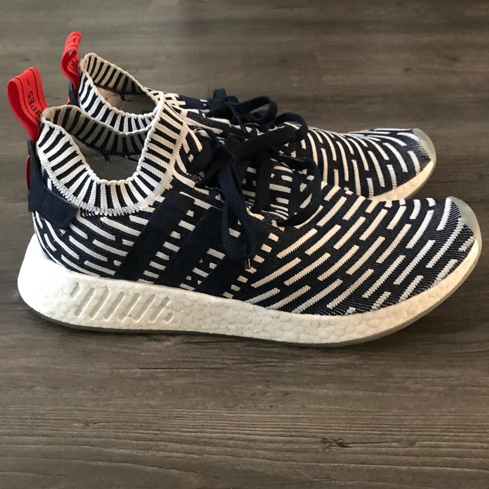Adidas NMD r2, navy white size 11